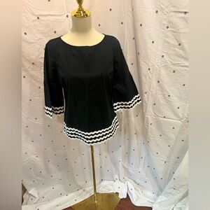 Talbots black bell sleeve small petite top with white detail